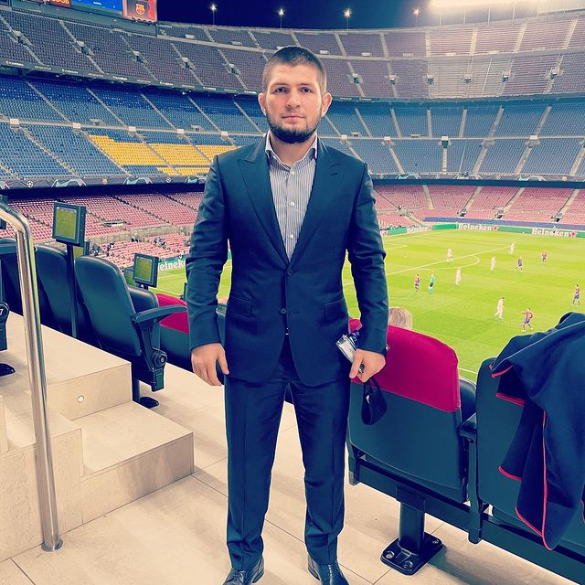 Khabib Nurmagomedov (MMA) Bio, Wiki, Height, Weight, Wife, Married, Net Worth, Career, Trivia