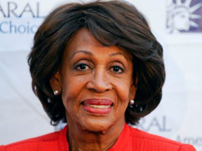 maxine-waters-height-age